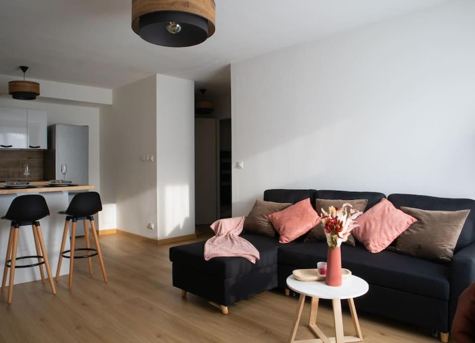 Luxury Apartment «Le Jurassien», Gex-Geneve Cessy Exterior photo