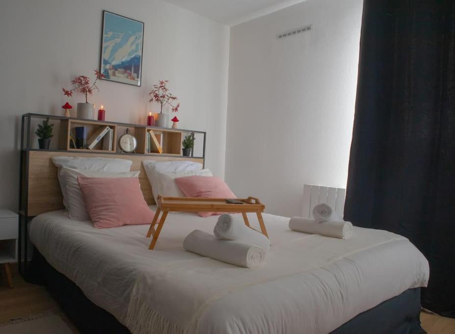 Luxury Apartment «Le Jurassien», Gex-Geneve Cessy Exterior photo